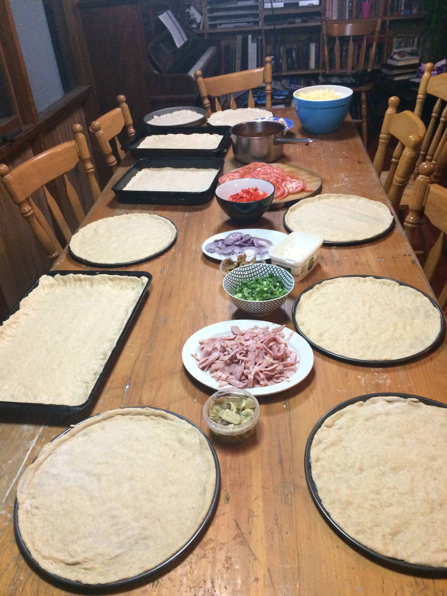Pizza making 自製披薩